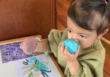 Smell And Sort Playdough – Day 10 of 15 Days of Winter Break Activities